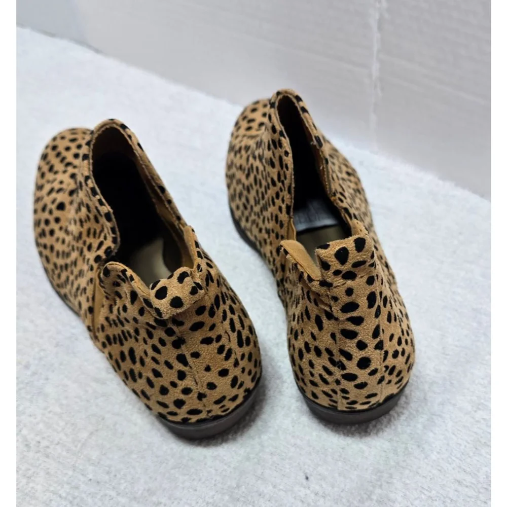 Women's Pierre Dumas Tan Black Leopard Print Ankle Boots Size 6 - Picture 4 of 8